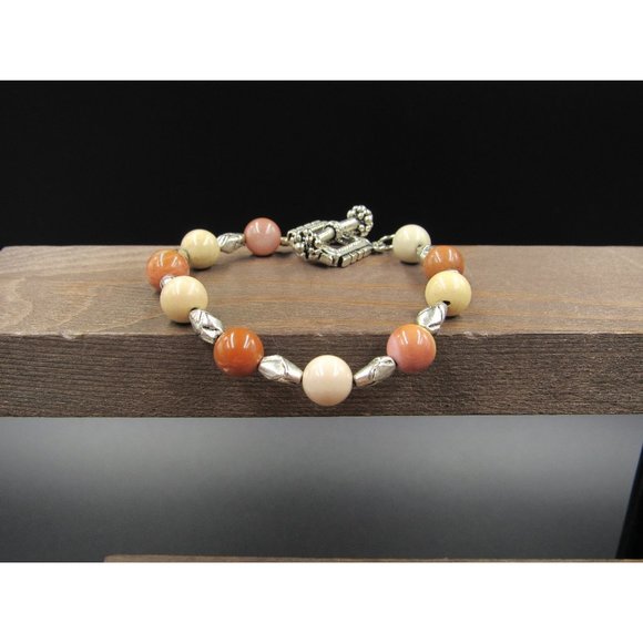Jewelry - 7" Silver Tone Cream Color Orb Stone Bracelet Vintage Elegant Beautiful Everyday
